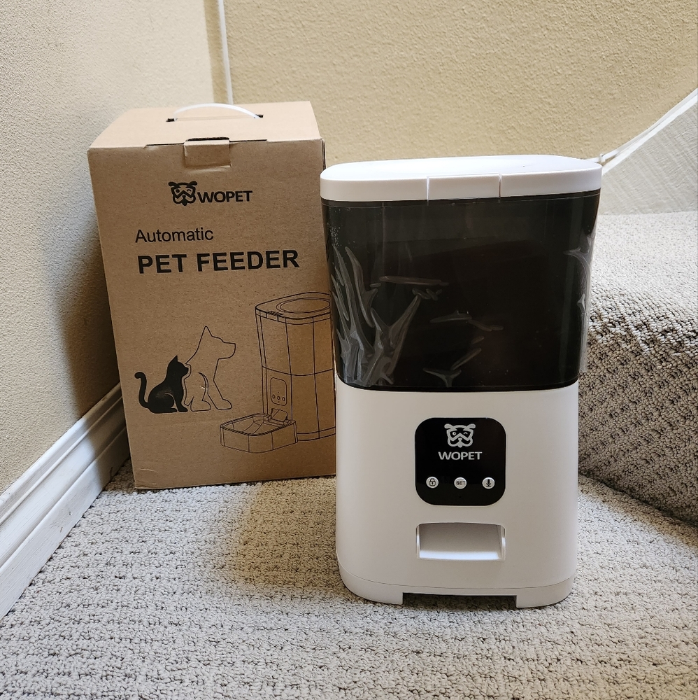 Smart pet feeder (7L, Wifi)